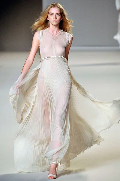 Look 29